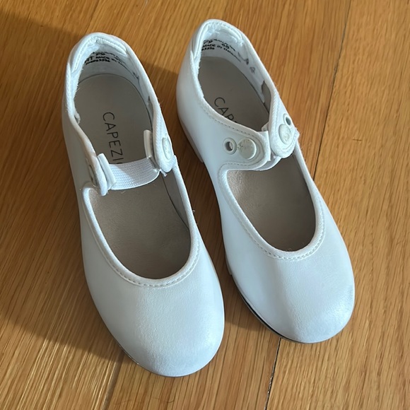 Capezio Other - Capezio size 8 white tap shoes as is